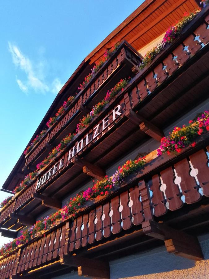 Hotel Holzer Sexten Exteriör bild
