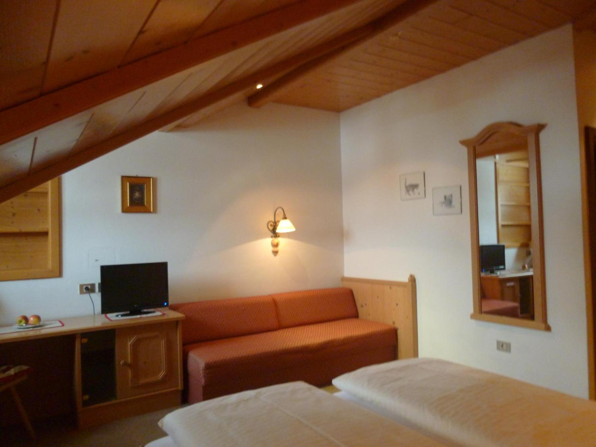 Hotel Holzer Sexten Rum bild