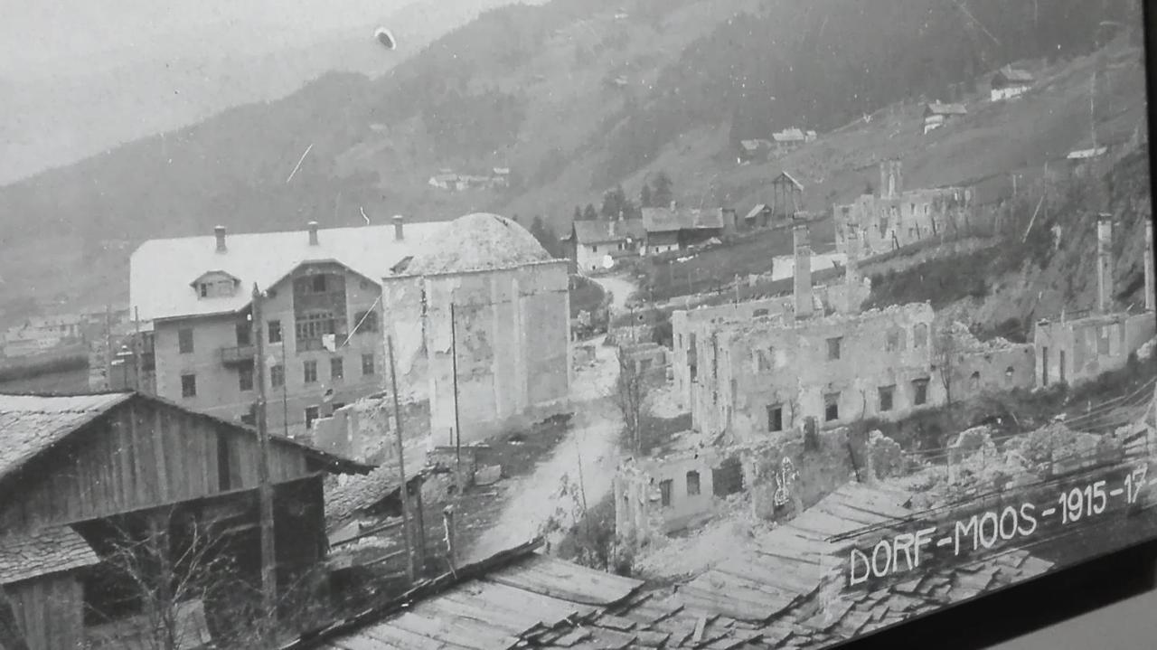 Hotel Holzer Sexten Exteriör bild